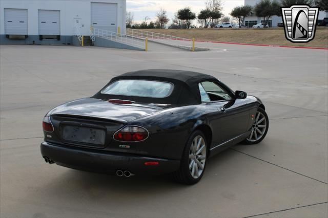 Photo of 2006 Grey Jaguar XKR