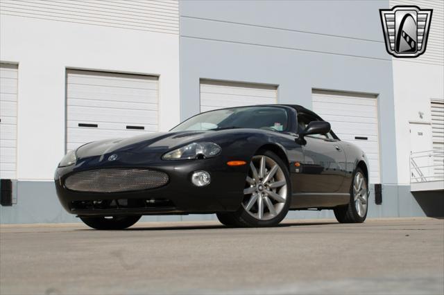 Photo of 2006 Grey Jaguar XKR