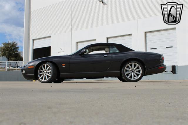 Photo of 2006 Grey Jaguar XKR