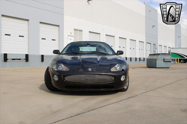 Photo of 2006 Grey Jaguar XKR