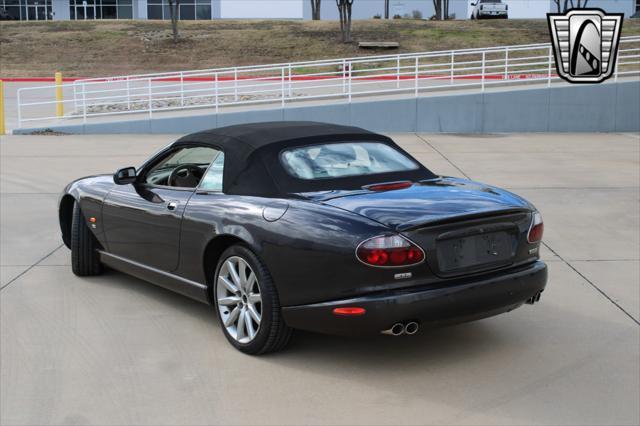 Photo of 2006 Grey Jaguar XKR