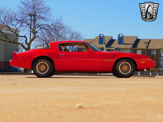 Photo of 1980 Red Pontiac Firebird