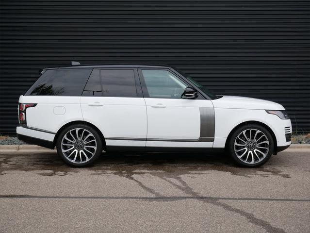 Photo of 2021 White Land Rover Range Rover