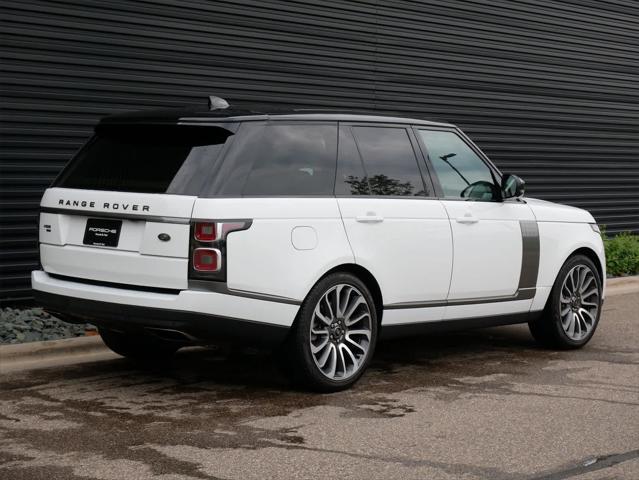 Photo of 2021 White Land Rover Range Rover