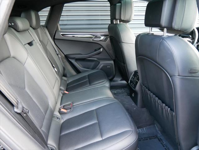 Photo of 2019 Black Porsche Macan