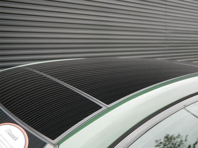 Photo of 2024 Green Porsche Panamera