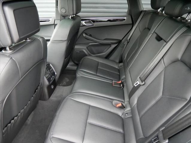 Photo of 2025 Grey Porsche Macan