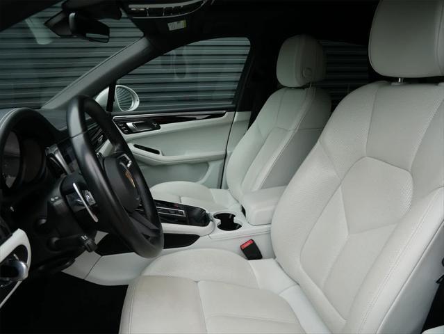 Photo of 2022 Chalk Porsche Macan