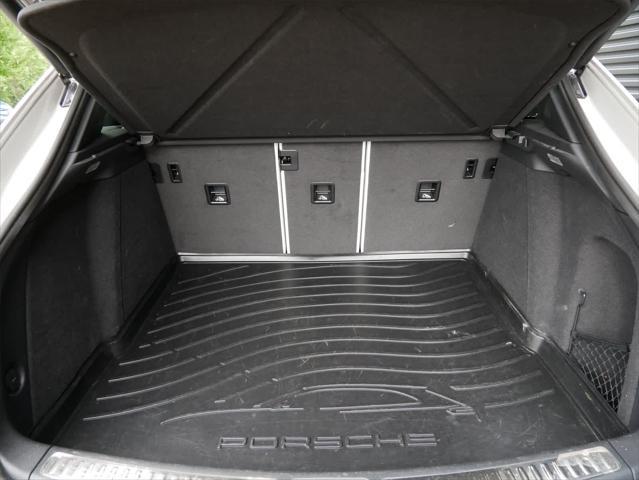 Photo of 2022 Chalk Porsche Macan
