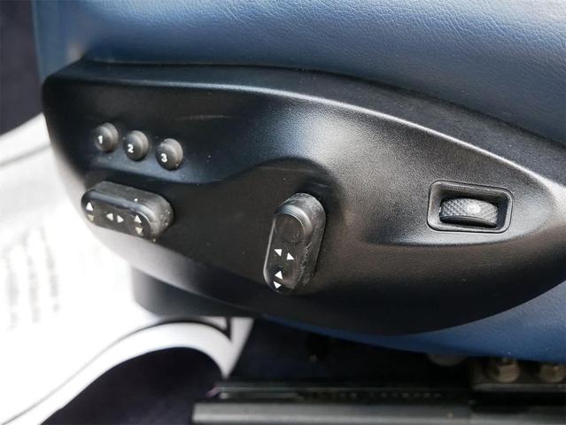 Photo of 2011 Silver Maserati GranTurismo