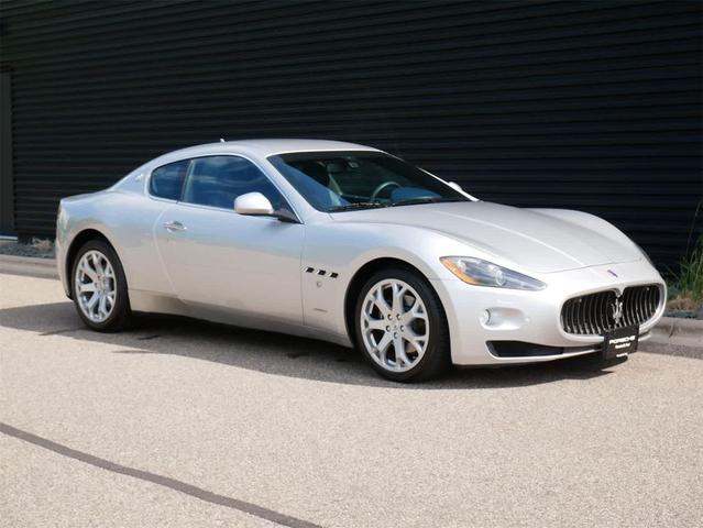 Photo of 2011 Silver Maserati GranTurismo