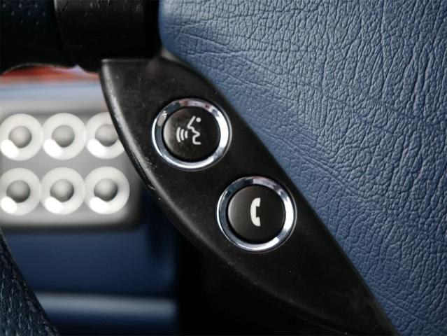 Photo of 2011 Silver Maserati GranTurismo