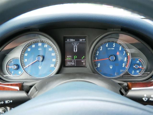Photo of 2011 Silver Maserati GranTurismo