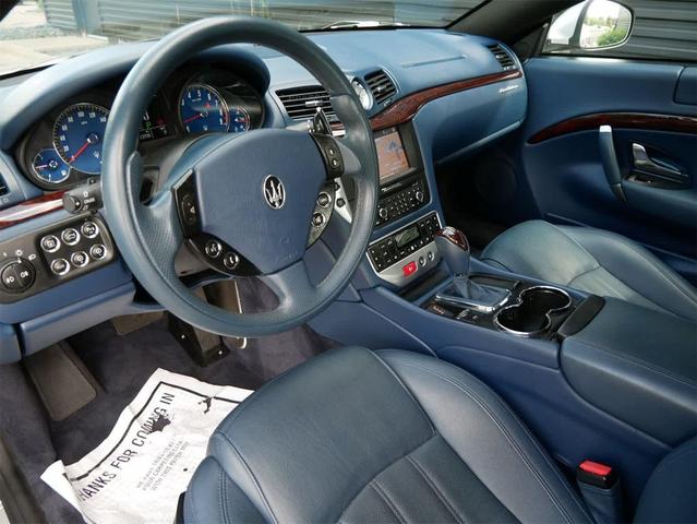 Photo of 2011 Silver Maserati GranTurismo