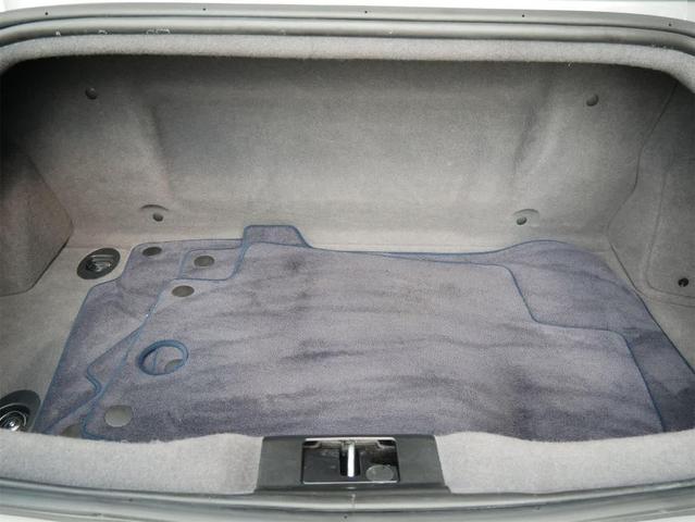 Photo of 2011 Silver Maserati GranTurismo