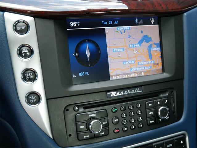 Photo of 2011 Silver Maserati GranTurismo