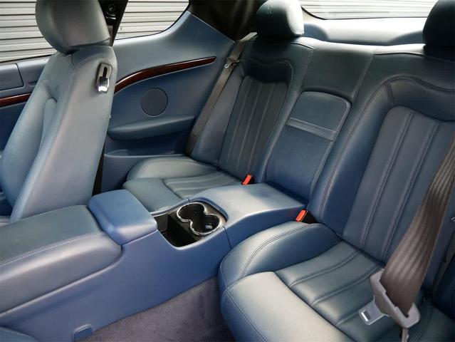 Photo of 2011 Silver Maserati GranTurismo