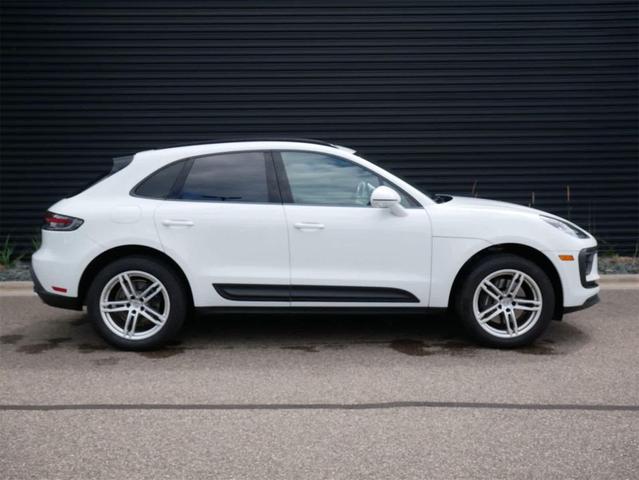 Photo of 2024 White Porsche Macan