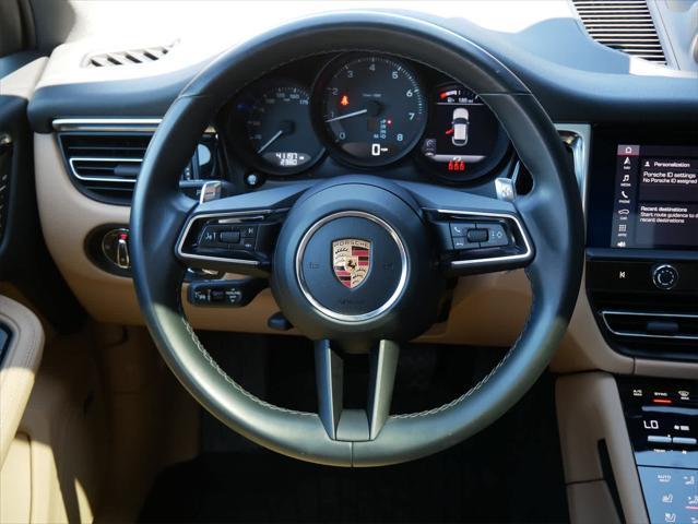 Photo of 2022 Blue Porsche Macan