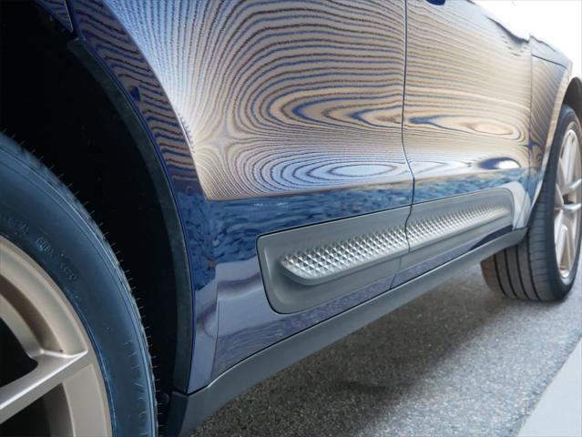 Photo of 2022 Blue Porsche Macan