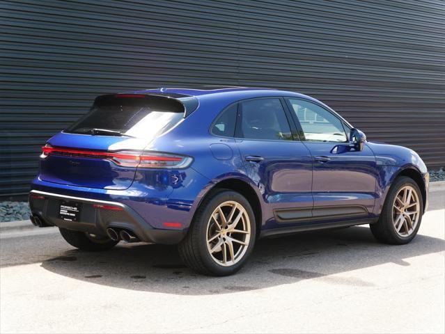 Photo of 2022 Blue Porsche Macan