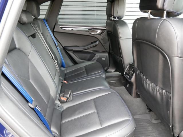 Photo of 2022 Blue Porsche Macan