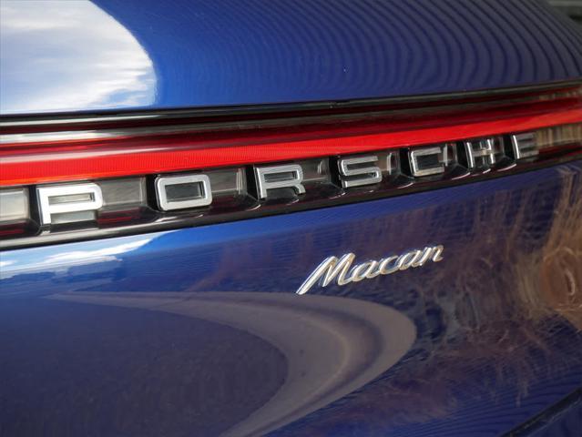 Photo of 2022 Blue Porsche Macan