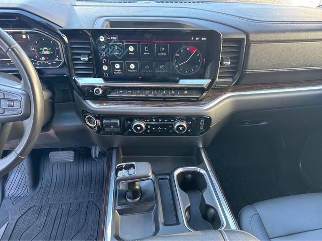 Photo of 2022 Red GMC Sierra 1500