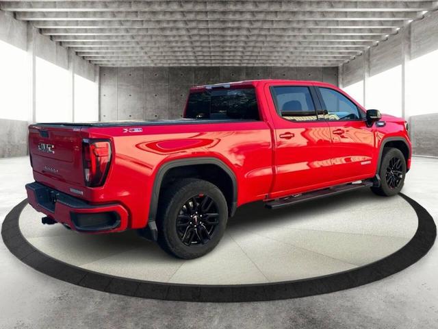 Photo of 2022 Red GMC Sierra 1500