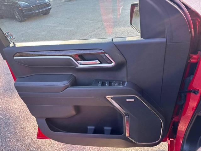 Photo of 2022 Red GMC Sierra 1500