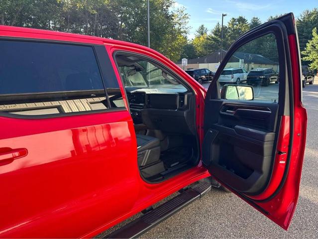 Photo of 2022 Red GMC Sierra 1500