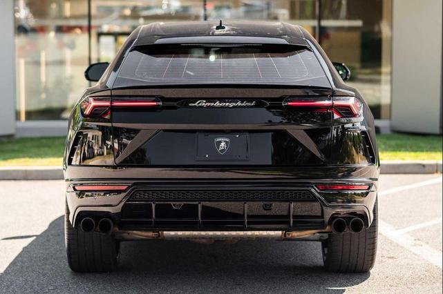 Photo of 2021 Black Lamborghini Urus