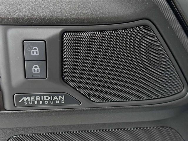 Photo of 2025 Santorini Black Land Rover Defender
