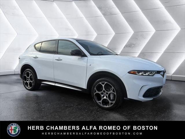 Photo of 2024 Alfa White Alfa Romeo Tonale