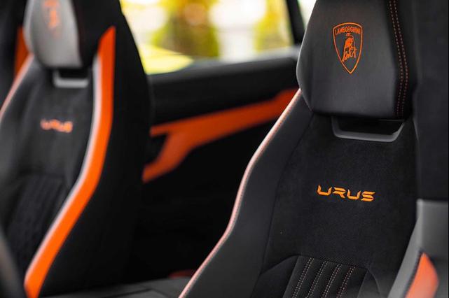 Photo of 2024 White Lamborghini Urus
