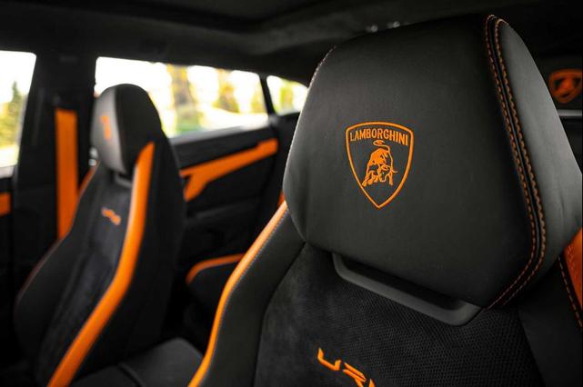Photo of 2024 White Lamborghini Urus
