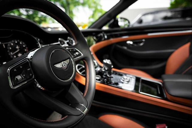 Photo of 2023 Orange Flame Bentley Continental GT