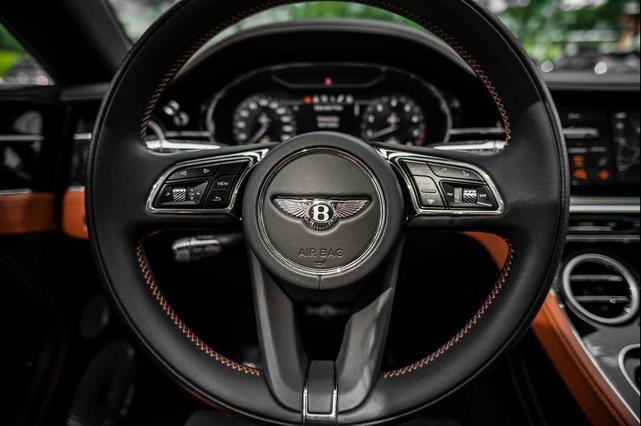Photo of 2023 Orange Flame Bentley Continental GT