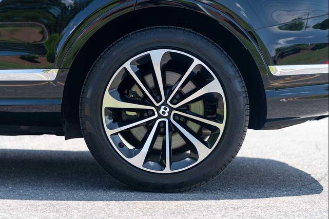 Photo of 2023 Black Bentley Bentayga