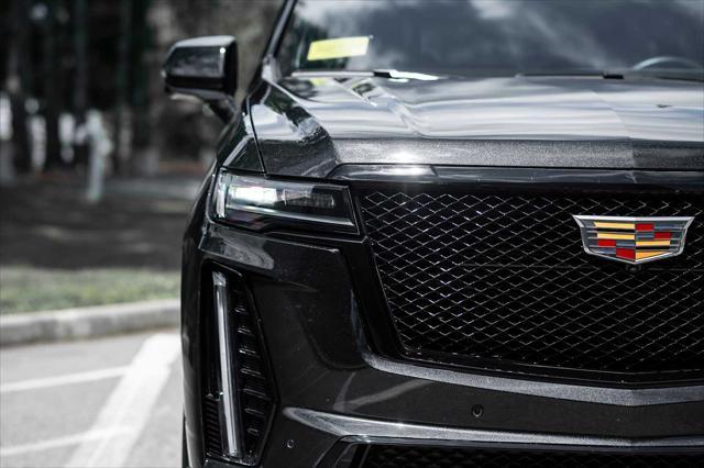 Photo of 2024 Black Diamond Tricoat Cadillac Escalade