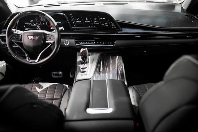Photo of 2024 Black Diamond Tricoat Cadillac Escalade