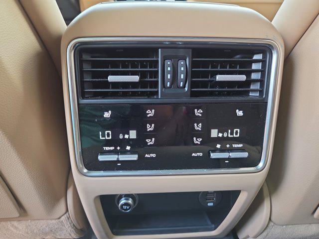 Photo of 2019 White Porsche Cayenne