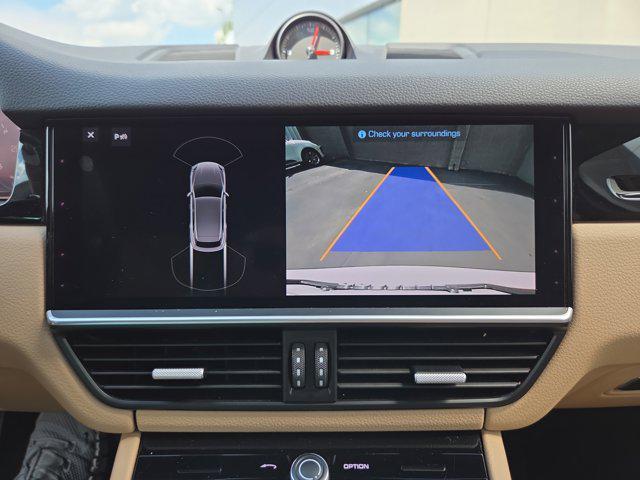 Photo of 2019 White Porsche Cayenne