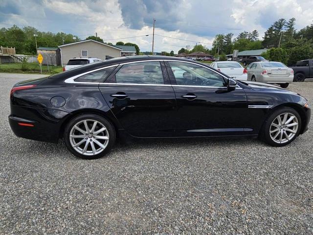Photo of 2013 Black Jaguar XJ