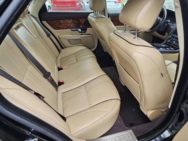 Photo of 2013 Black Jaguar XJ