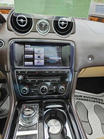 Photo of 2013 Black Jaguar XJ