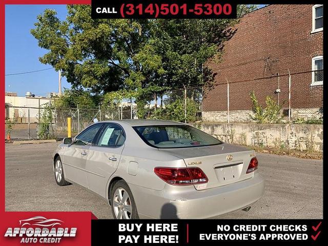 Photo of 2005 Classic Silver Metallic Lexus ES 330