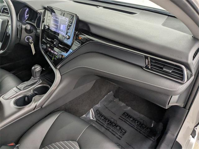 Photo of 2023 Ice Cap Toyota Camry
