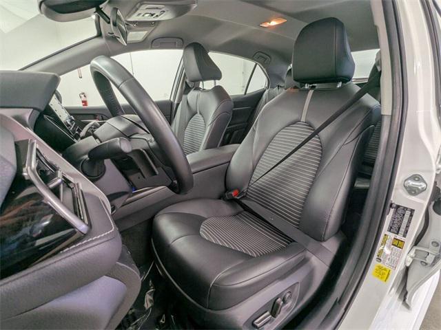 Photo of 2023 Ice Cap Toyota Camry