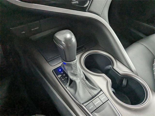 Photo of 2023 Ice Cap Toyota Camry
